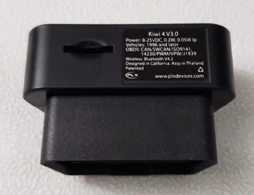 image of micro sd card slot of kiwi obd adapter